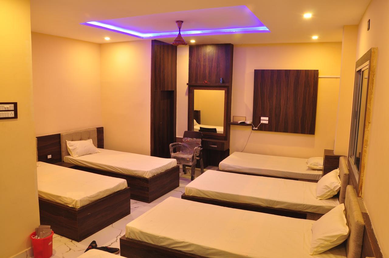 Hotel Golden Inn Balangir エクステリア 写真